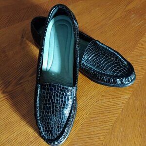 SAS Women's Simplify Everyday Loafer 9s Black Croc